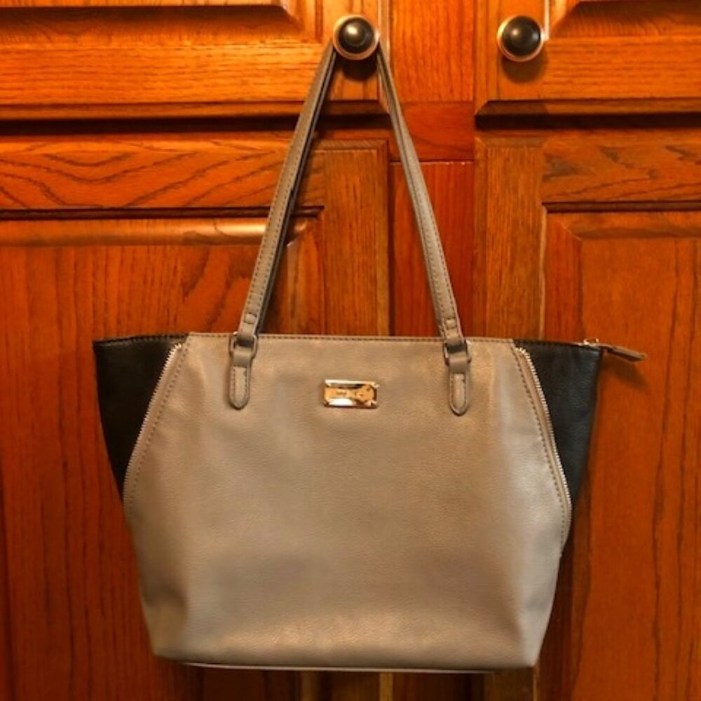 9 West Gray and Black Tote Bag with zipper accents